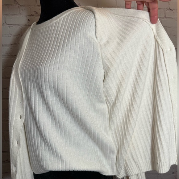 Alfred Dunner Cream V-Neck Button Cardigan - Picture 5 of 11